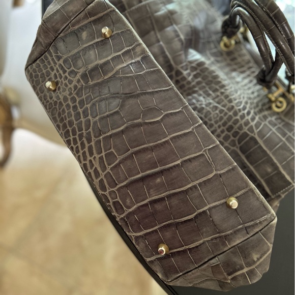 Lederer Paris embossed leather handbag in Grey. - Picture 8 of 11